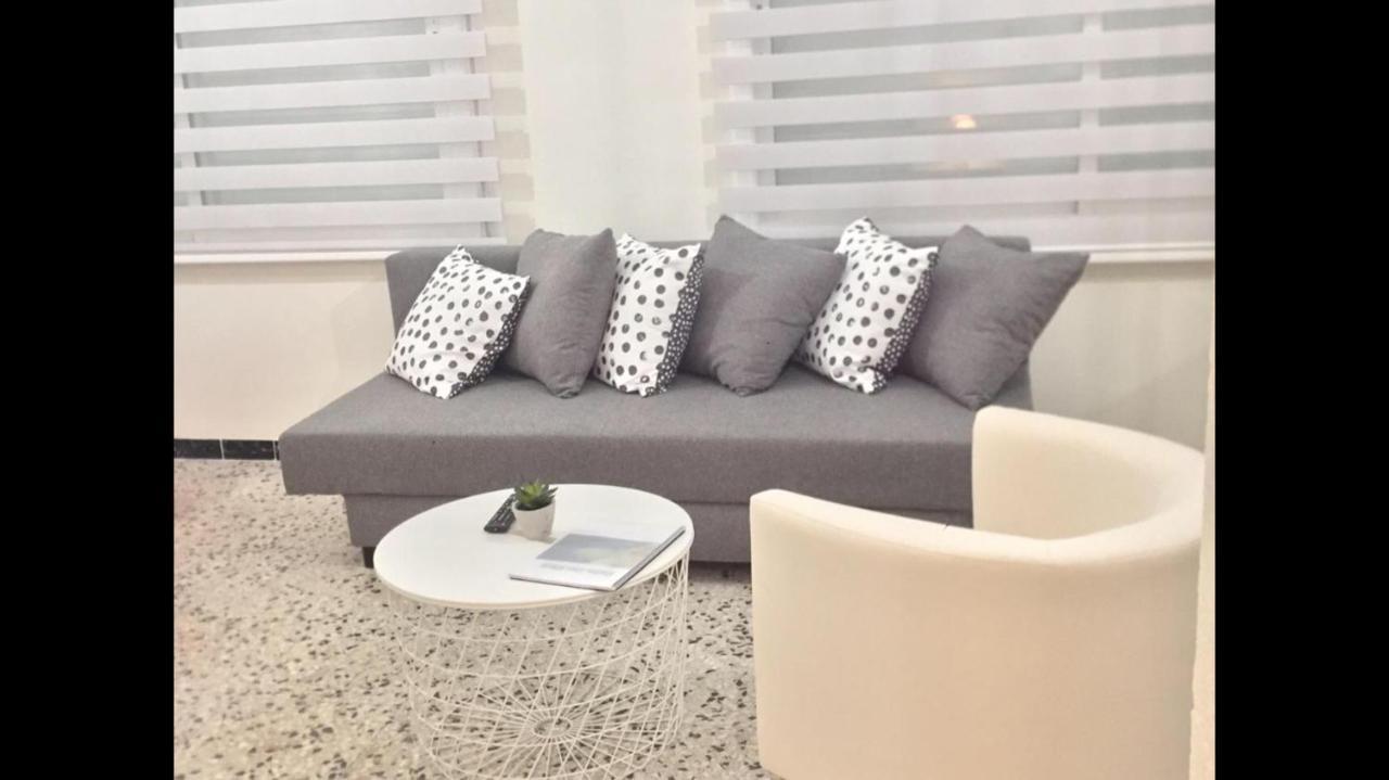 La Terrasseta Apartment Делтебре Екстериор снимка